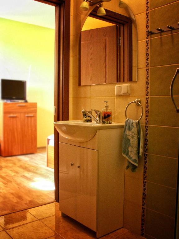 Sveciu Namai Minge Hotel Priekule Bilik gambar